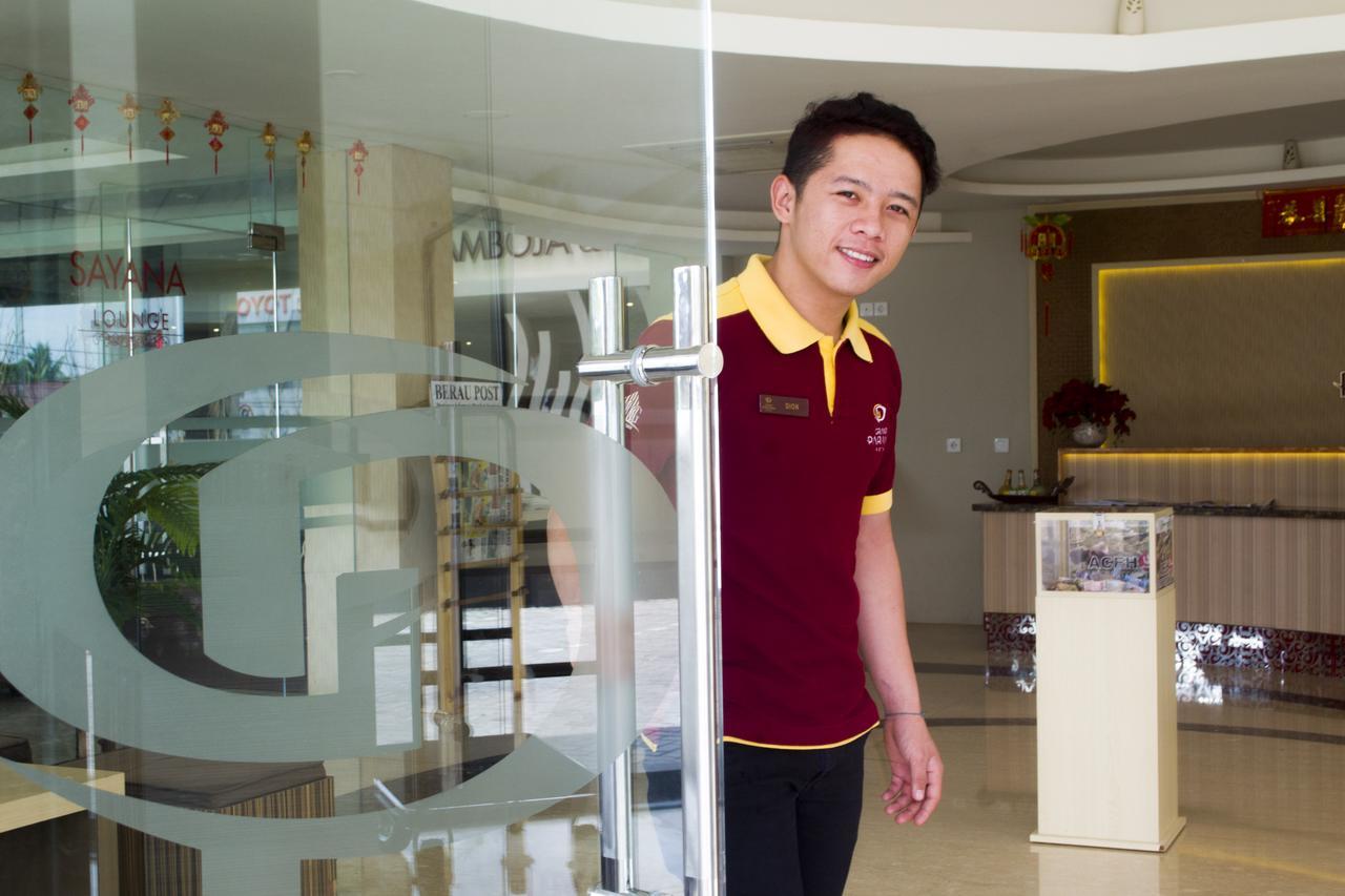 Grand Parama Hotel Tanjung Redep Extérieur photo