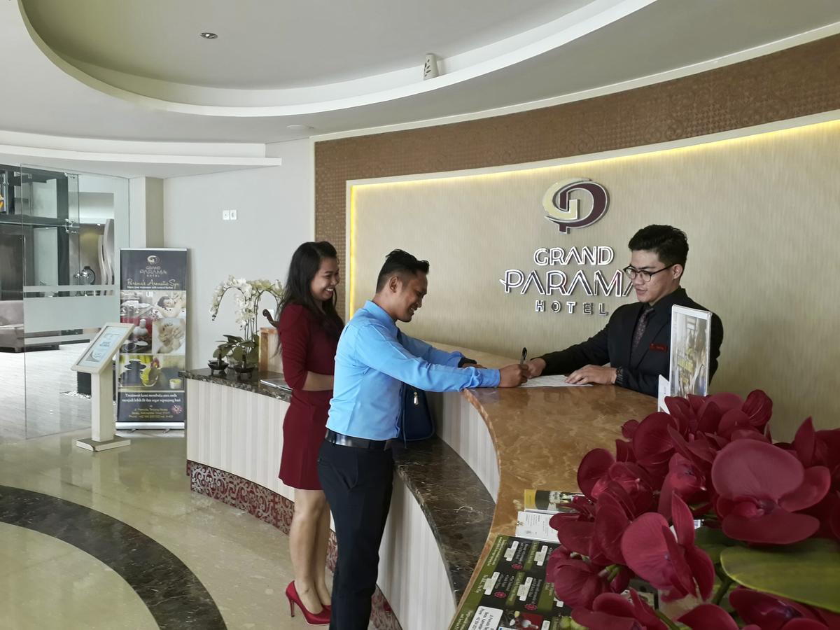 Grand Parama Hotel Tanjung Redep Extérieur photo