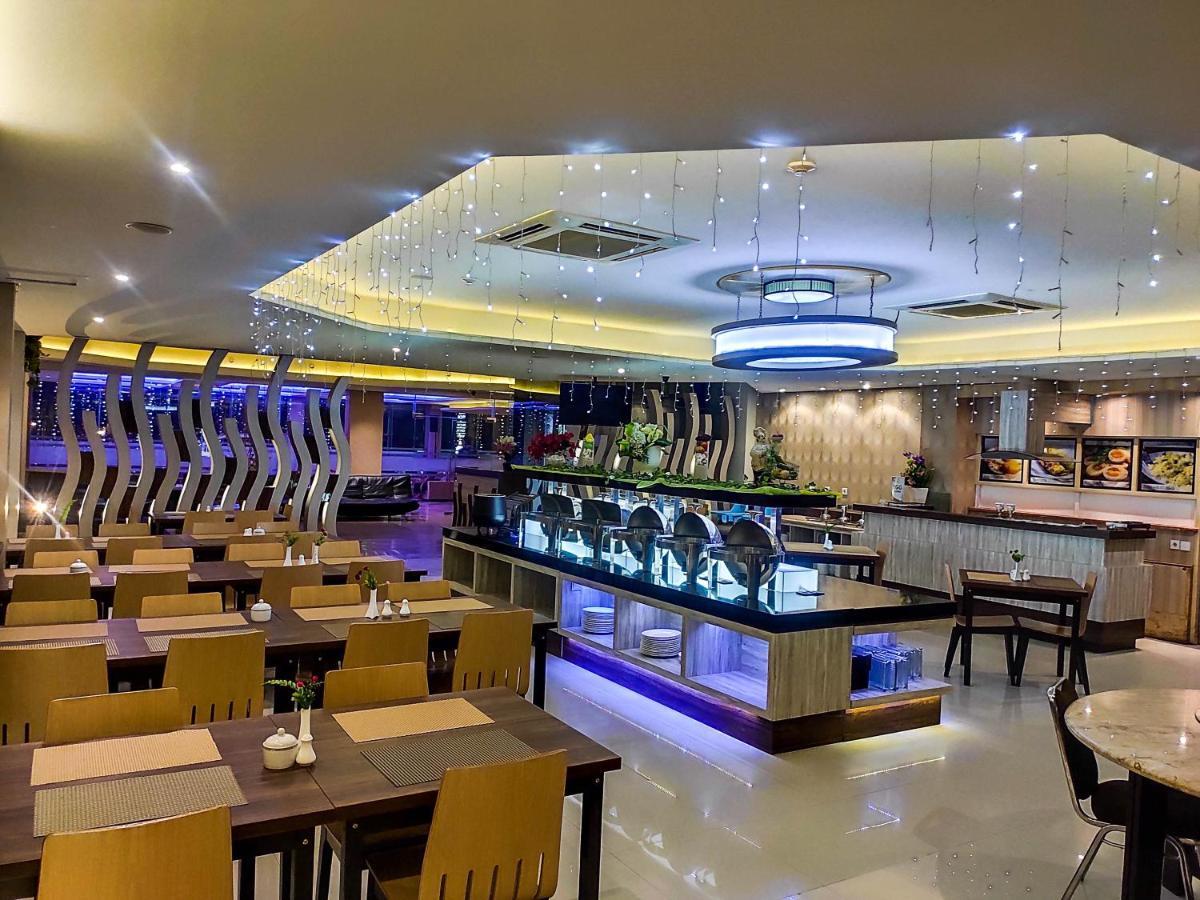 Grand Parama Hotel Tanjung Redep Extérieur photo